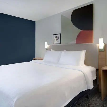 Hotel Spark By Hilton Rochester University Area Extérieur photo
